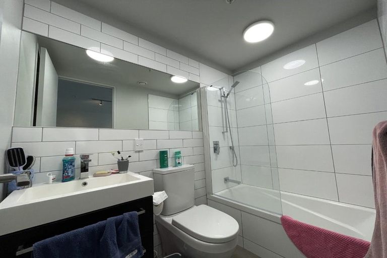 Photo of property in Detroit Apartments, 112/181u Tasman Street, Mount Cook, Wellington, 6021