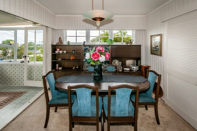 Photo of property in 1/209 Onewa Road, Birkenhead, Auckland, 0626