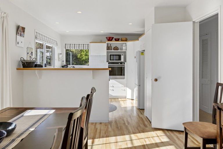 Photo of property in 26 Aubrey Crescent, Rainbow Point, Taupo, 3330