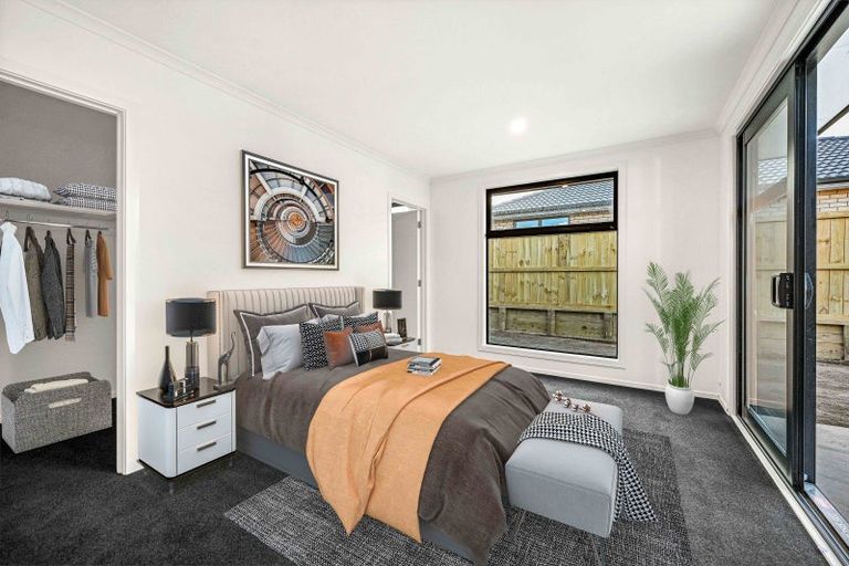 Photo of property in 56 Waruhia Crescent, Rototuna North, 3281