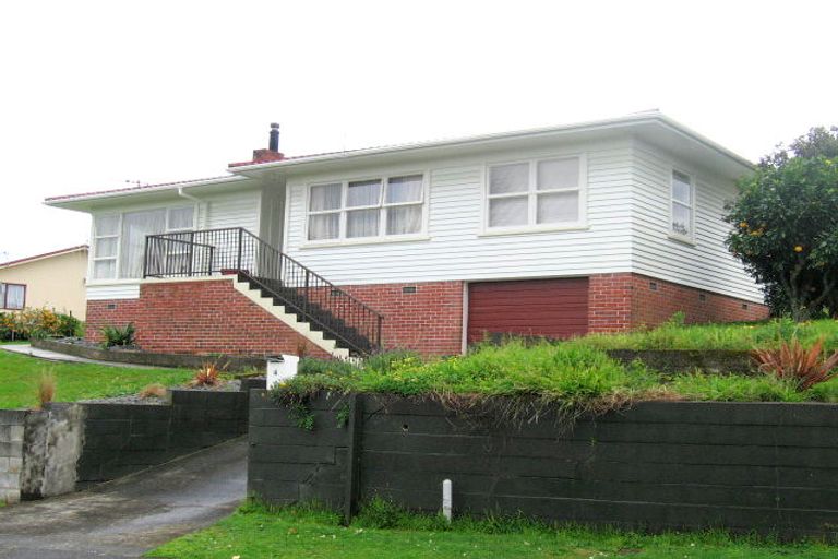 Photo of property in 4 Ogle Crescent, Te Kamo, Whangarei, 0112
