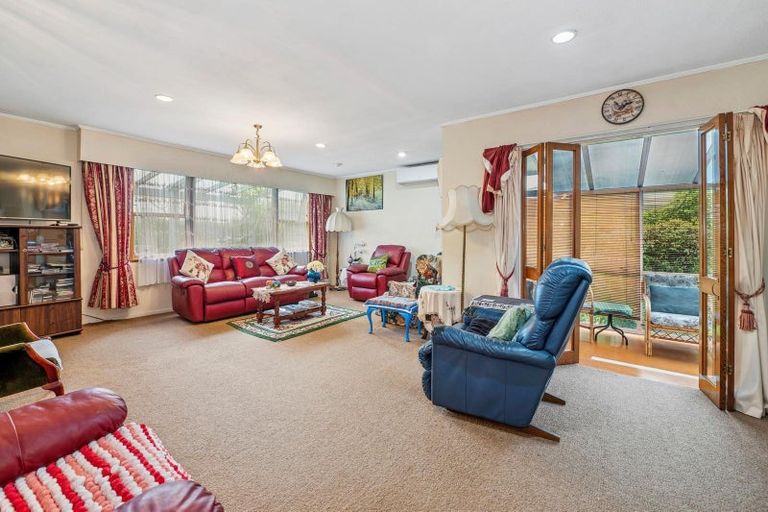 Photo of property in 60 Kawaha Point Road, Kawaha Point, Rotorua, 3010