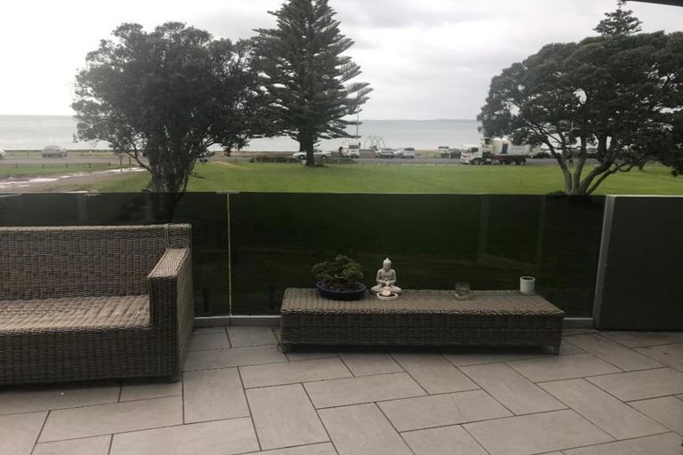 Photo of property in 2/11 Montrose Terrace, Mairangi Bay, Auckland, 0630
