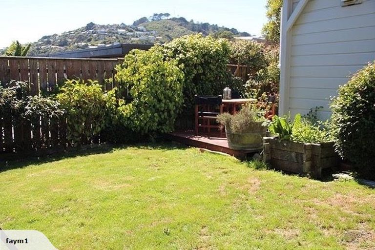 Photo of property in 9b Randwick Road, Northland, Wellington, 6012