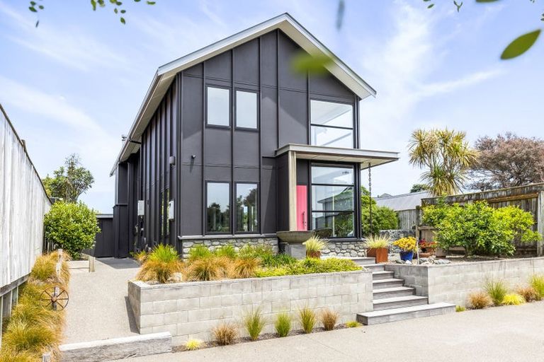 Photo of property in 79b Golf Road, Paraparaumu Beach, Paraparaumu, 5032