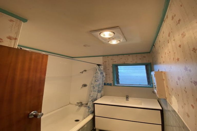 Photo of property in 24 Lynette Place, Mangere, Auckland, 2022