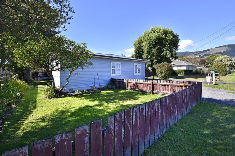 Photo of property in 1/27 Manson Avenue, Stoke, Nelson, 7011