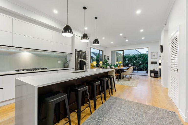 Photo of property in 5 Pennant Street, Long Bay, Auckland, 0630