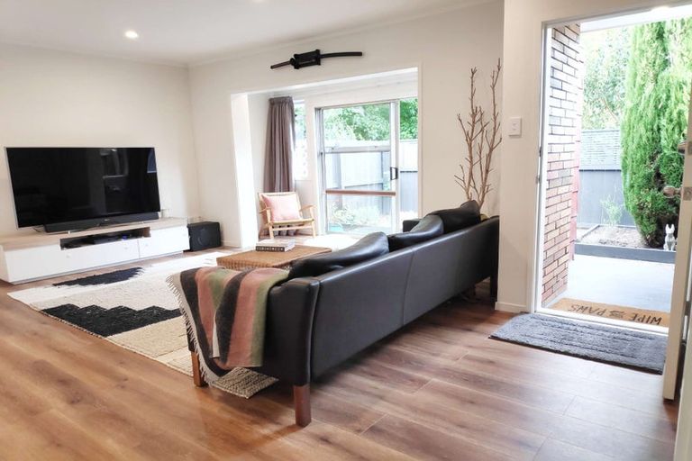 Photo of property in 4/20 Nikau Street, New Lynn, Auckland, 0600