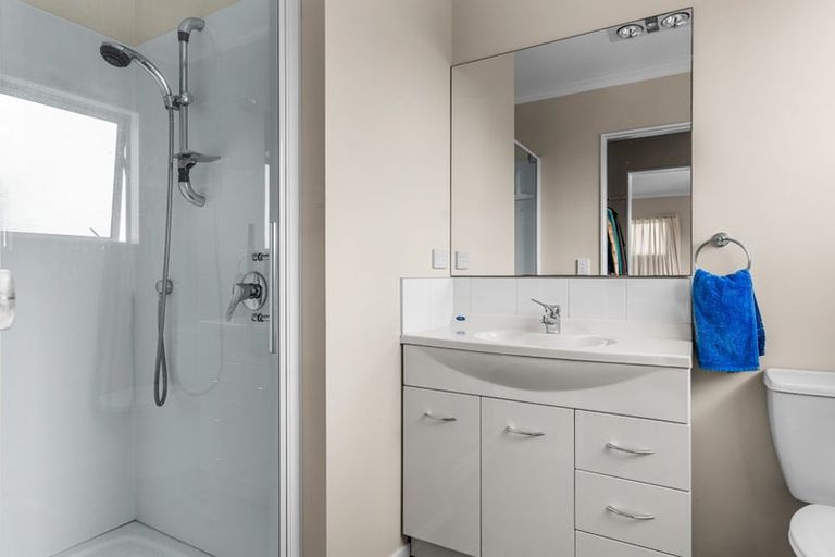 Photo of property in 12 Weka Street, Mangawhai, 0505