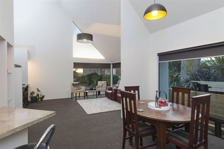Photo of property in 2/12 Matatea Avenue, Pukekohe, 2120