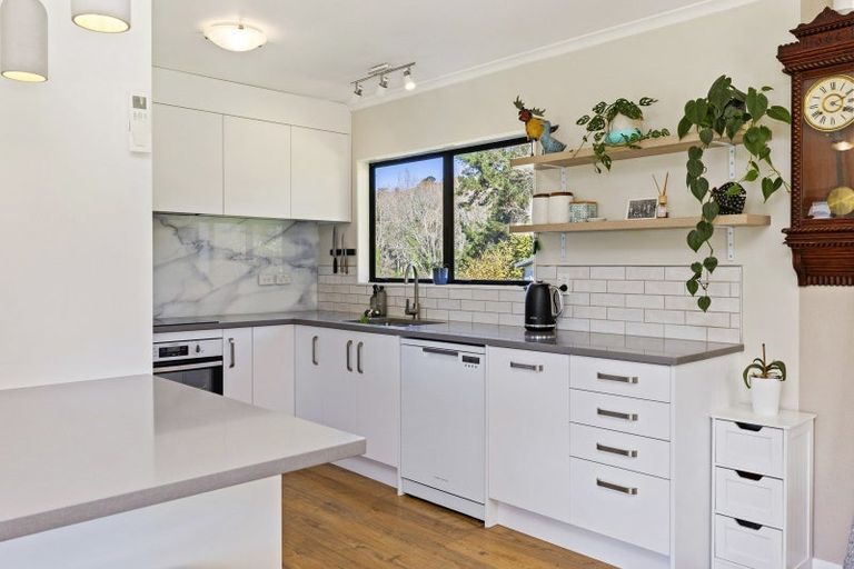 Photo of property in 2/504 Mapara Road, Acacia Bay, Taupo, 3385