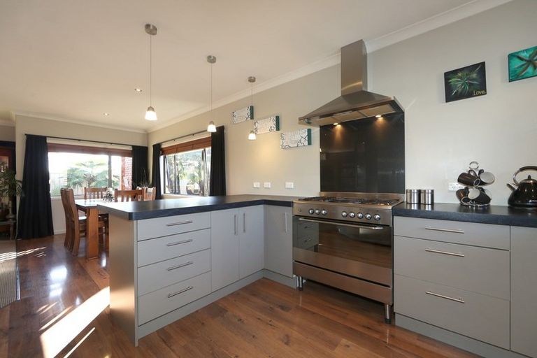 Photo of property in 6 Lowry Place, Frimley, Hastings, 4120