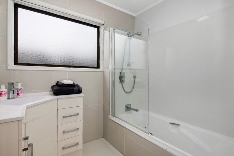 Photo of property in 23a Rosario Crescent, Red Beach, 0932