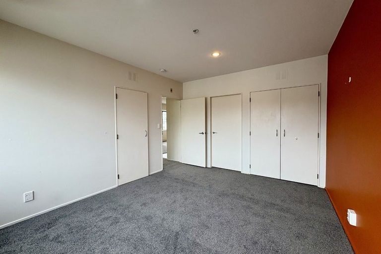 Photo of property in St Peters Apartments, 9d/192 Willis Street, Te Aro, Wellington, 6011