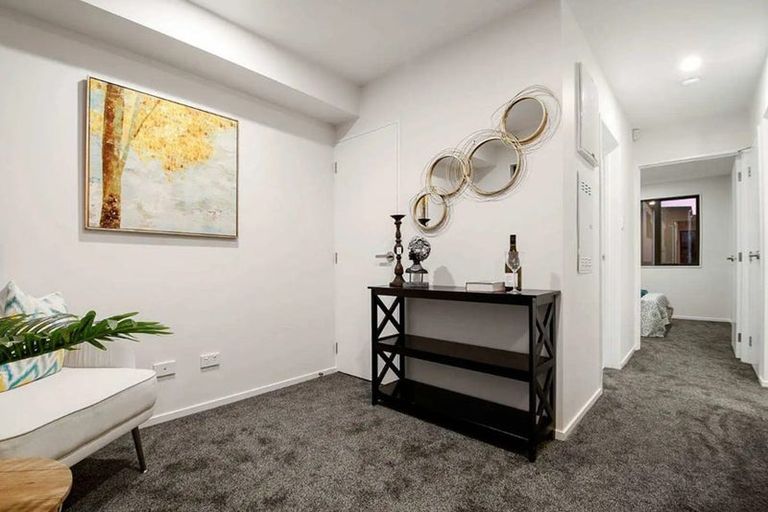 Photo of property in 3/6 Kereru Street, Henderson, Auckland, 0612