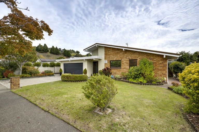 Photo of property in 2/30 Ngarimu Crescent, Taradale, Napier, 4112