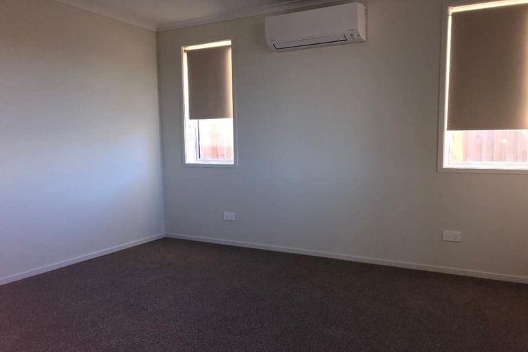 Photo of property in 37 Lake Drive, Tikipunga, Whangarei, 0112