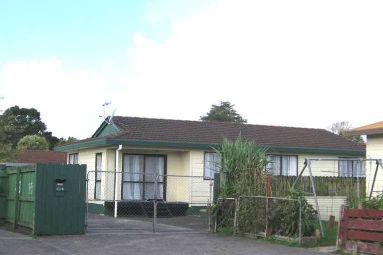 Photo of property in 1/26 Karepo Crescent, Ranui, Auckland, 0612