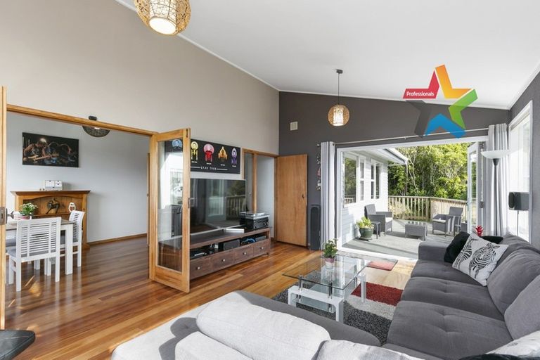 Photo of property in 80 Collier Avenue, Karori, Wellington, 6012