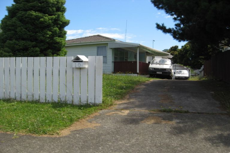 Photo of property in 10 Killington Crescent, Mangere, Auckland, 2022