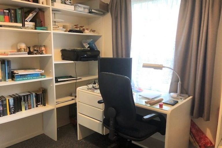 Photo of property in 94 Moire Road, Massey, Auckland, 0614