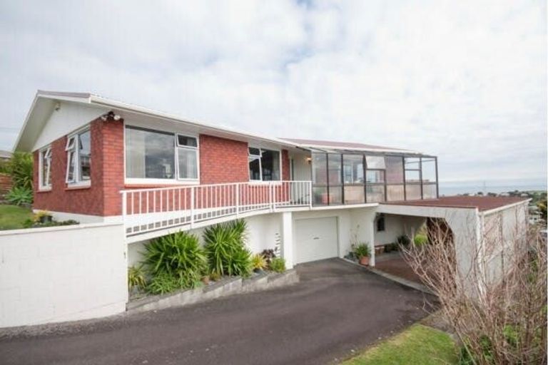 Photo of property in 25 Crownhill Street, Spotswood, New Plymouth, 4310
