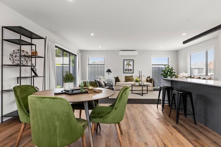 Photo of property in 9 George Yee Place, Taradale, 4112