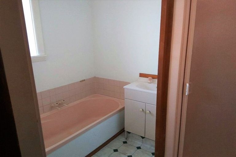 Photo of property in 593 Ferry Road, Woolston, Christchurch, 8023