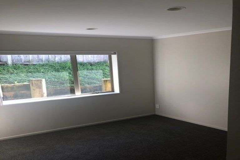 Photo of property in 16 Exotic Place, Massey, Auckland, 0614