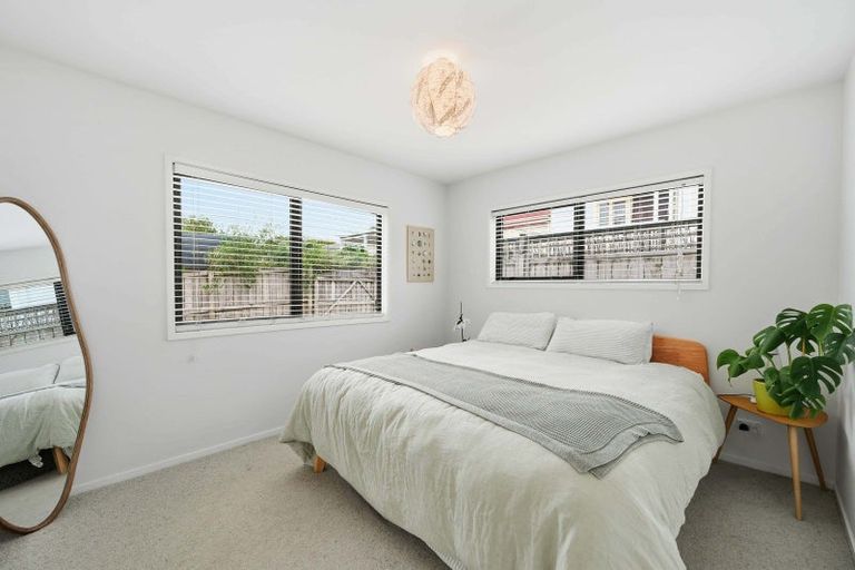 Photo of property in 2/14 Mozeley Avenue, Devonport, Auckland, 0624