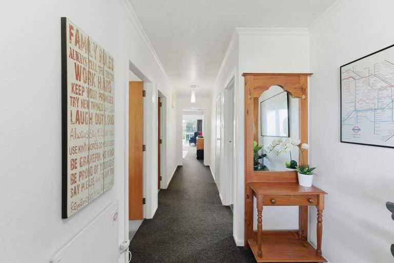 Photo of property in 327 Carrington Street, Vogeltown, New Plymouth, 4310