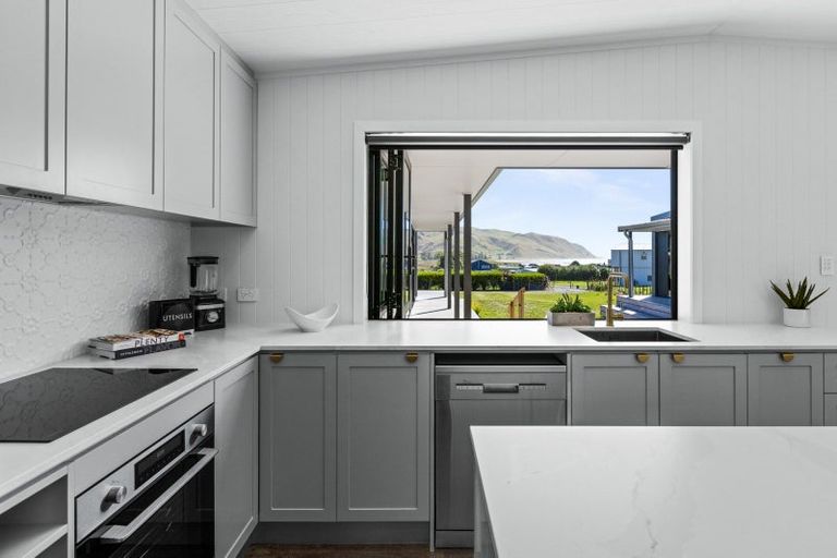 Photo of property in 4a Shoal Beach Road, Aramoana, Omakere, 4271