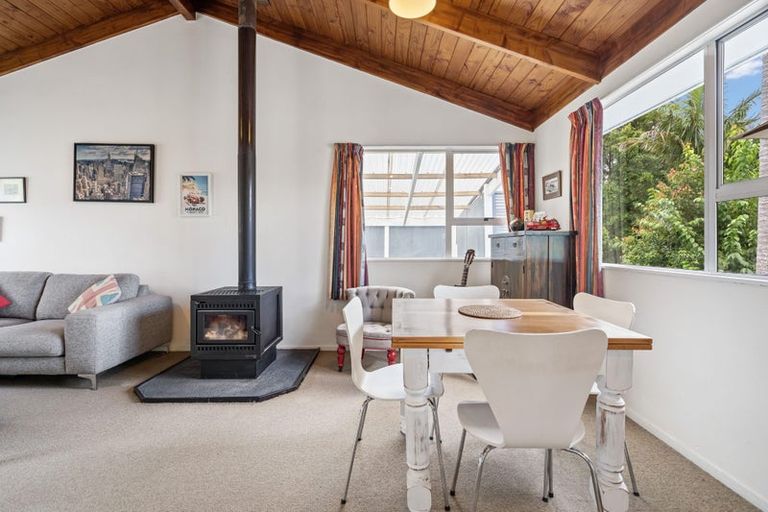 Photo of property in 77 Hilltop Avenue, Morningside, Whangarei, 0110