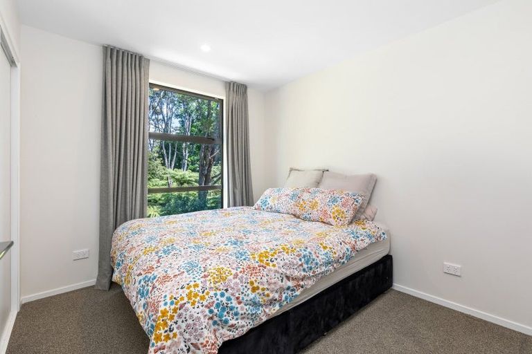 Photo of property in 29 Tokai Place, Glen Eden, 0602