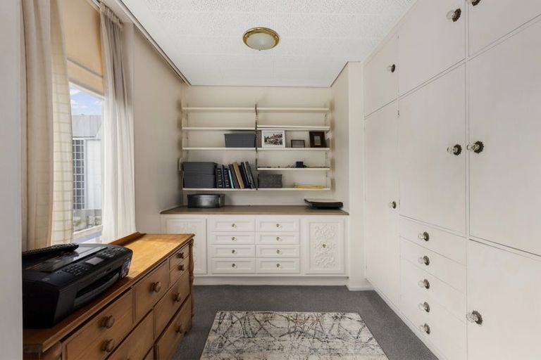 Photo of property in Jellicoe Towers, 191 The Terrace, Wellington Central, Wellington, 6011