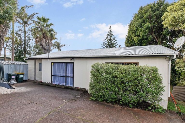 Photo of property in 161 Don Buck Road, Massey, Auckland, 0614
