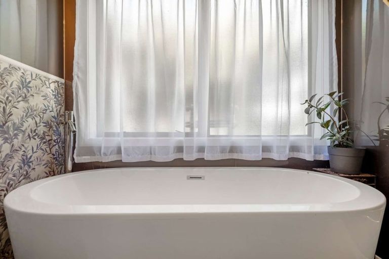 Photo of property in 75 Swayne Road, Cambridge, 3434