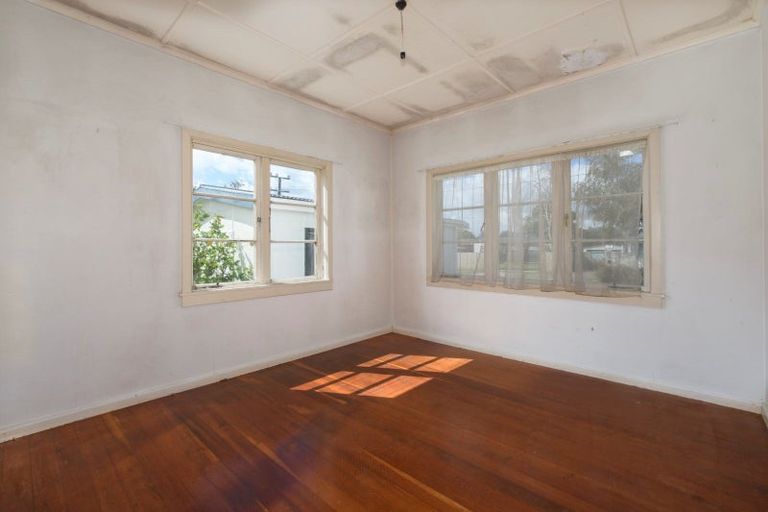 Photo of property in 15 Ngatai Road, Otumoetai, Tauranga, 3110