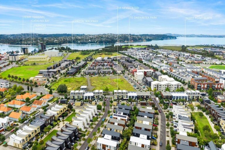Photo of property in 10 Nevill Road, Hobsonville, Auckland, 0616