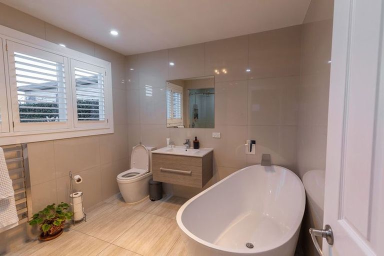 Photo of property in 112 Forfar Street, St Albans, Christchurch, 8014