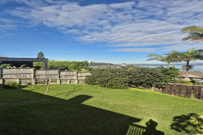 Photo of property in 24 Palmerston Road, Birkenhead, Auckland, 0626