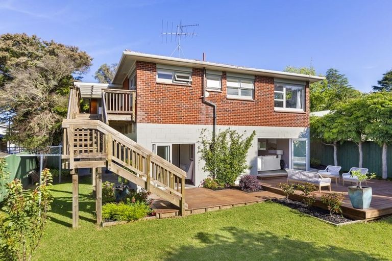 Photo of property in 86 Roseberry Avenue, Birkenhead, Auckland, 0626
