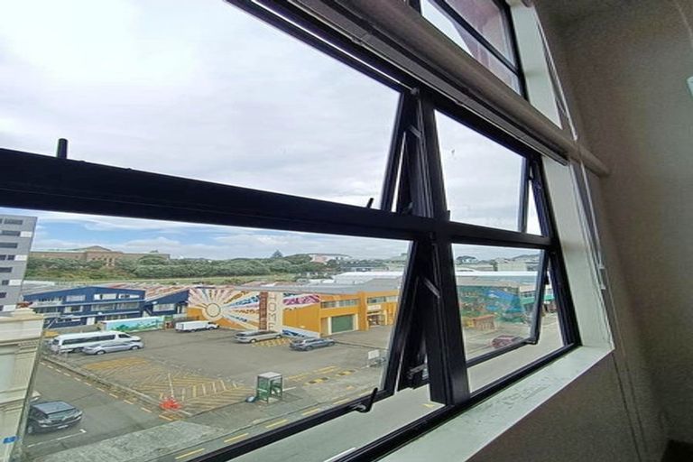 Photo of property in Urbane Apartments, 34/29 Webb Street, Mount Cook, Wellington, 6011