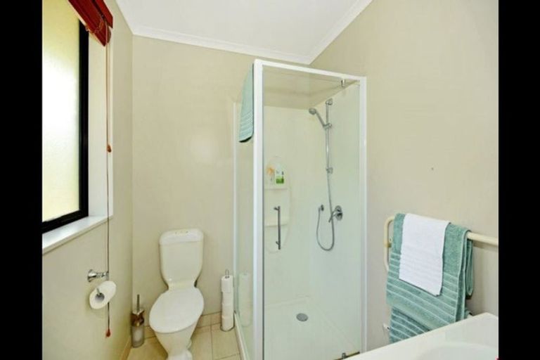 Photo of property in 11a Glendhu Road, Bayview, Auckland, 0629