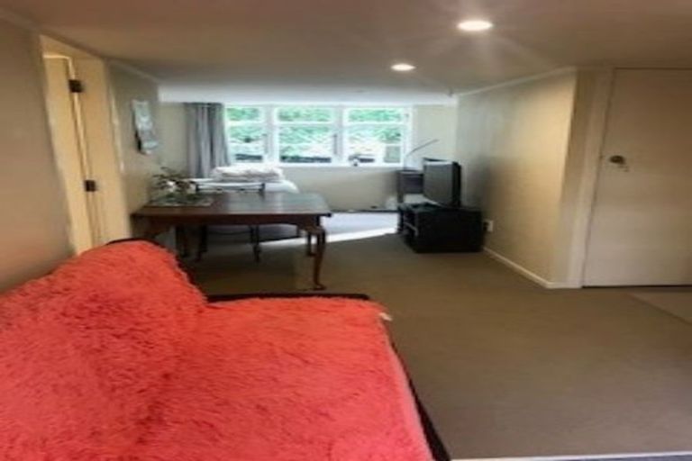 Photo of property in 8 Newman Terrace, Thorndon, Wellington, 6011