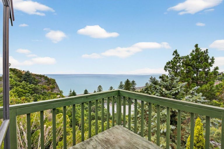 Photo of property in 128 Priestley Terrace, Bluff Hill, Napier, 4110