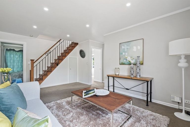 Photo of property in 1/23 Quebec Road, Milford, Auckland, 0620