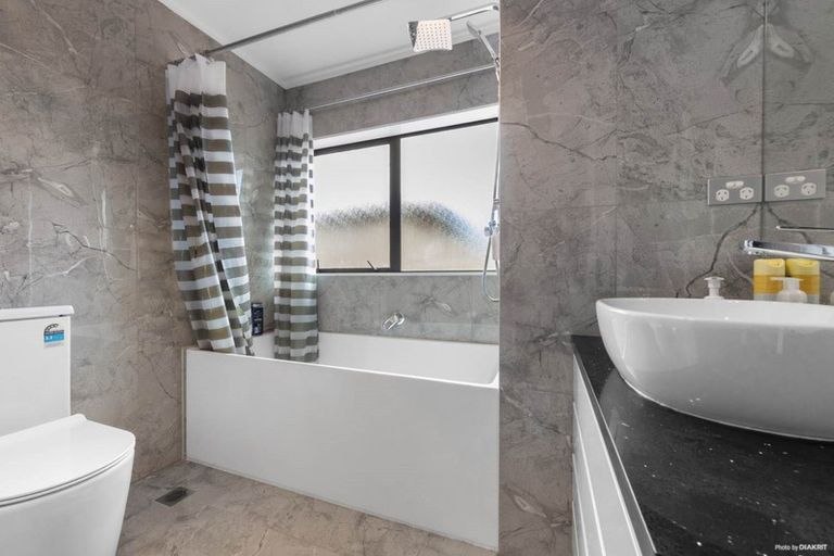 Photo of property in 45 Makora Road, Massey, Auckland, 0614