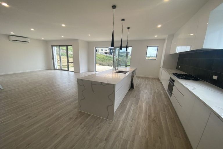 Photo of property in 40 Lisle Farm Drive, Pukekohe, 2120